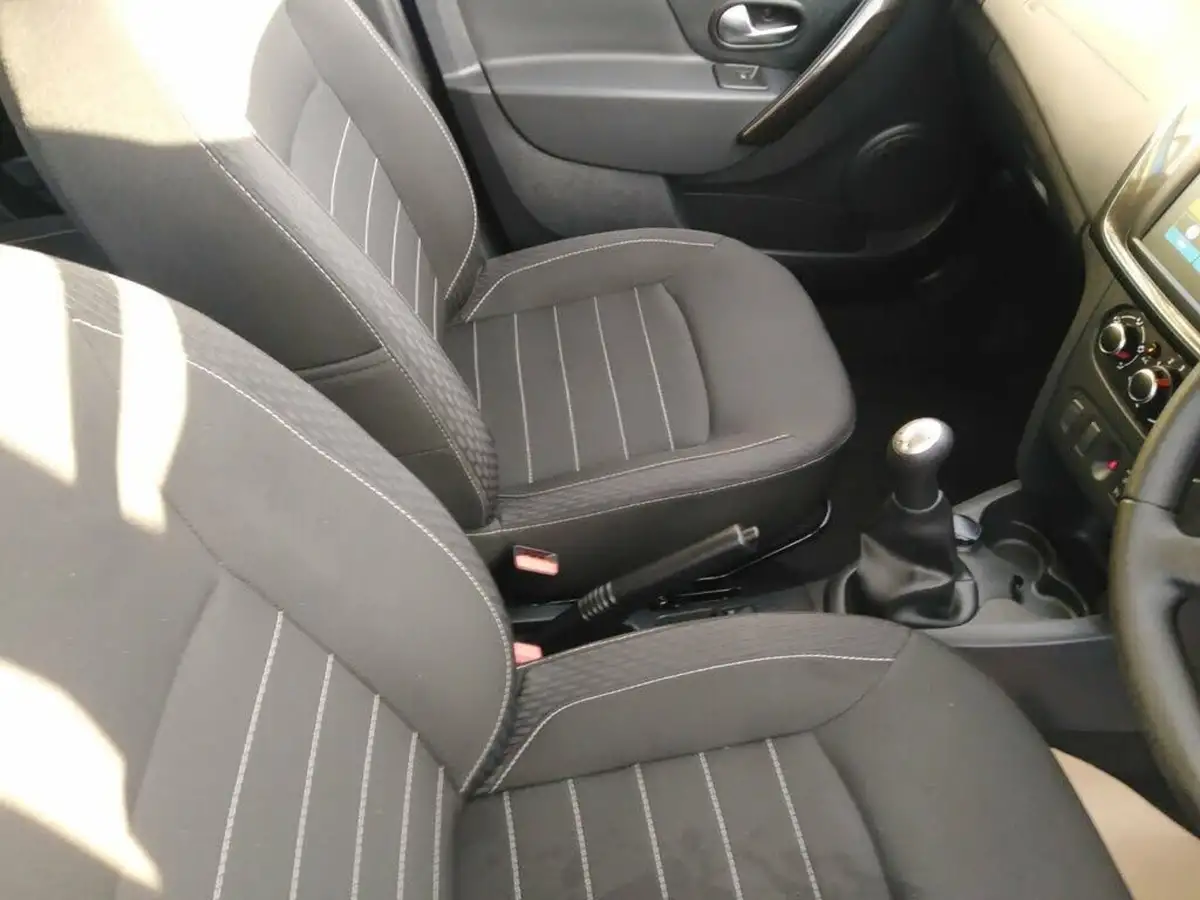 2021-dacia-sandero-09-tce-comfort-big-13