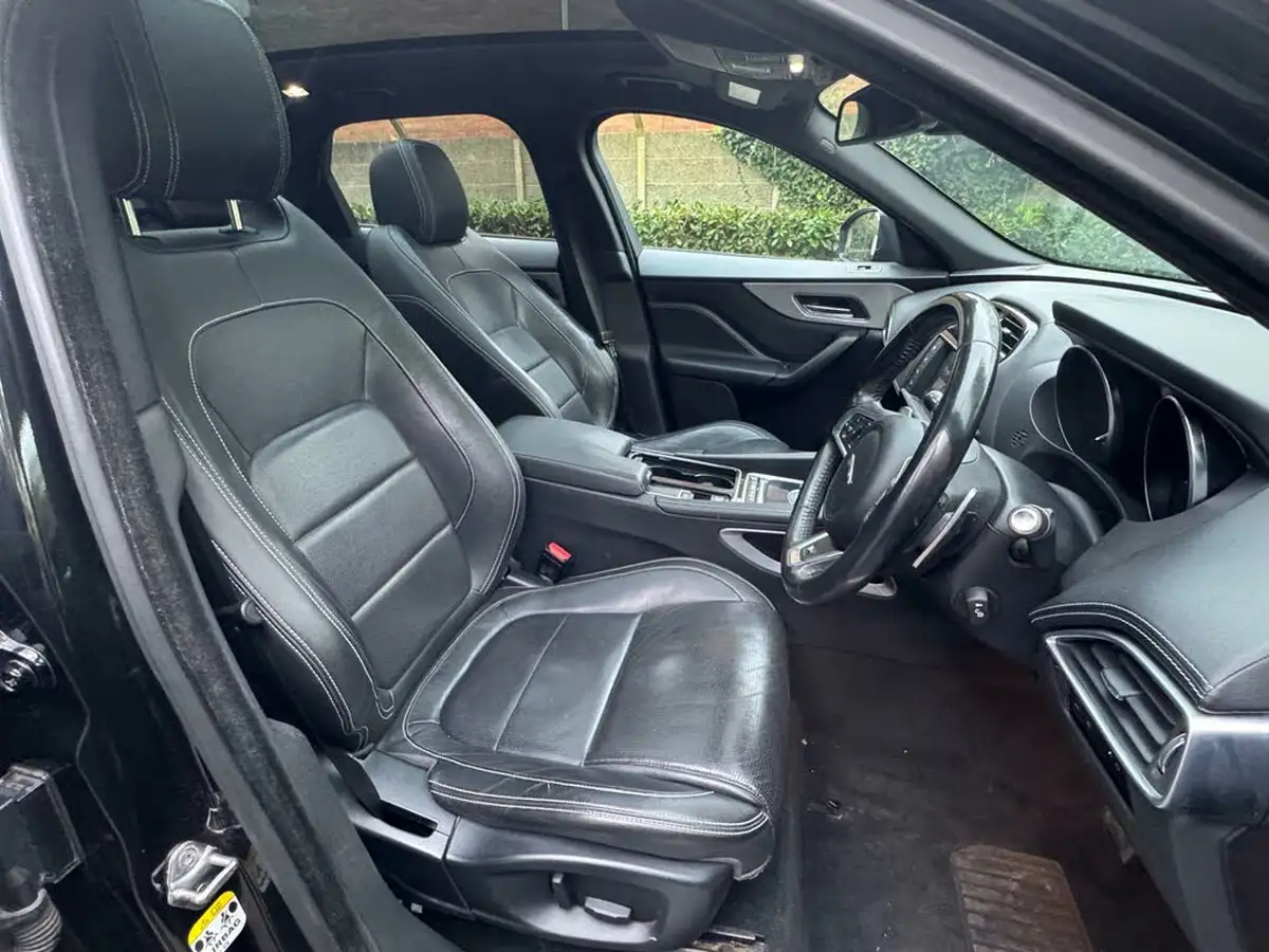 2018-jaguar-f-pace-20-i4d-r-sport-180ps-awd-auto-big-14