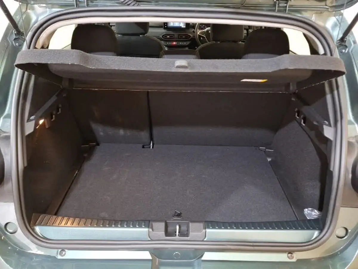 2024-dacia-sandero-stepway-10-tce-extreme-110bhp-big-7