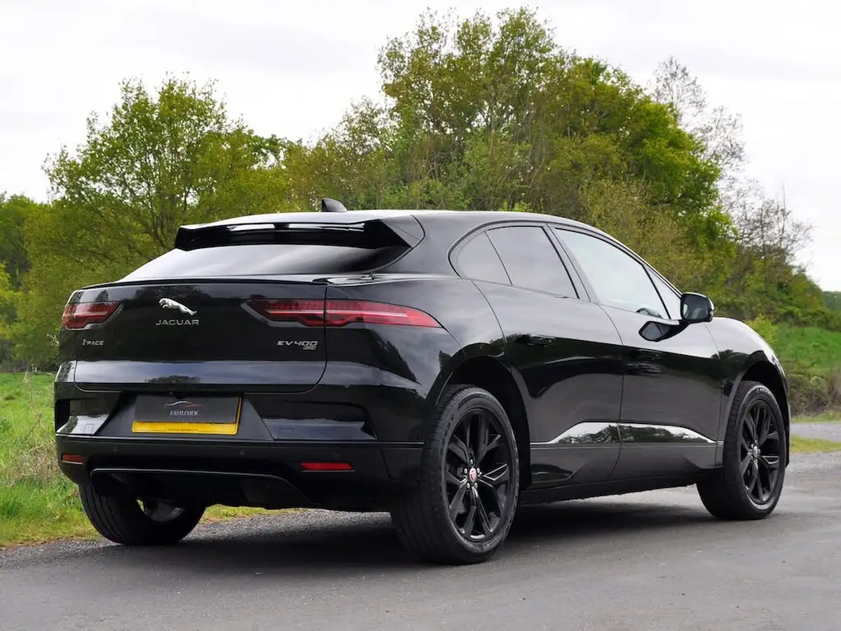 2021-jaguar-i-pace-ev400-hse-big-39