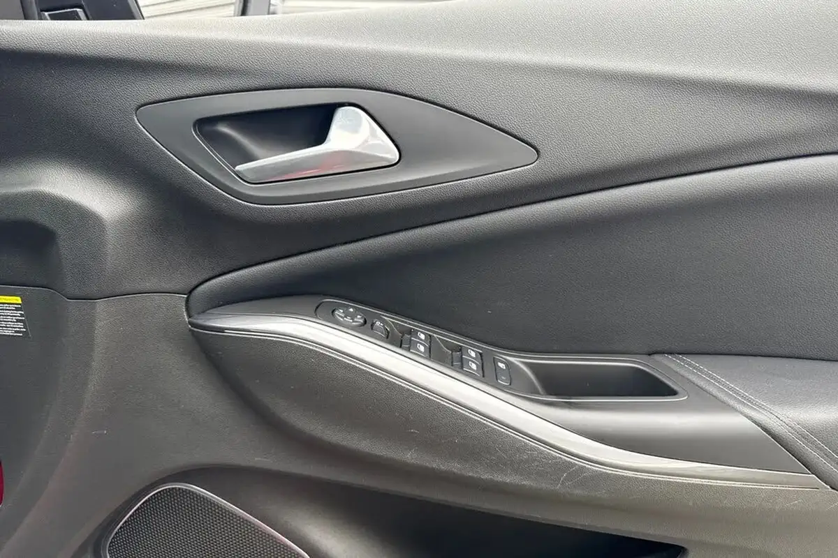 2021-vauxhall-grandland-x-16-ultimate-big-20