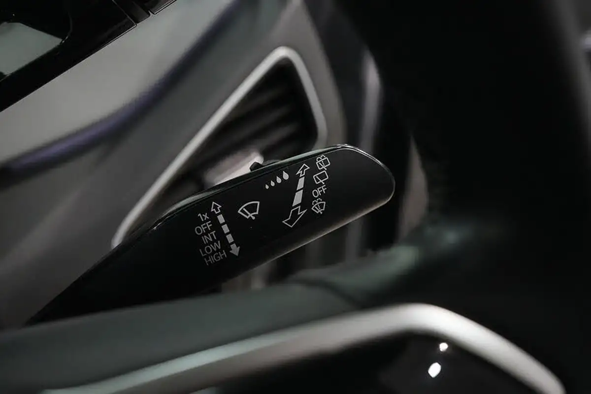 2021-volkswagen-id3-e-family-145ps-big-30