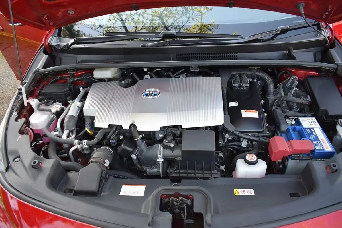 2020-toyota-prius-18-vvt-i-excel-plug-in-e-cvt-big-33