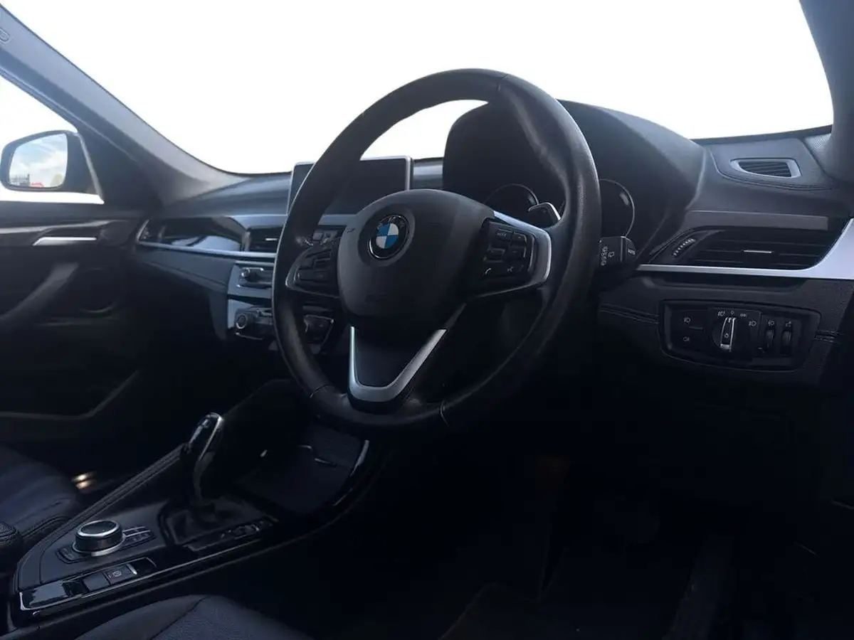 2019-bmw-x1-big-7
