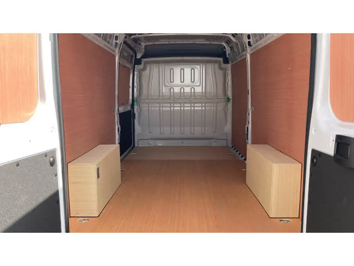 2023-citroen-relay-22bluehdi-35-l3h2-enterprise-edition-panel-big-3