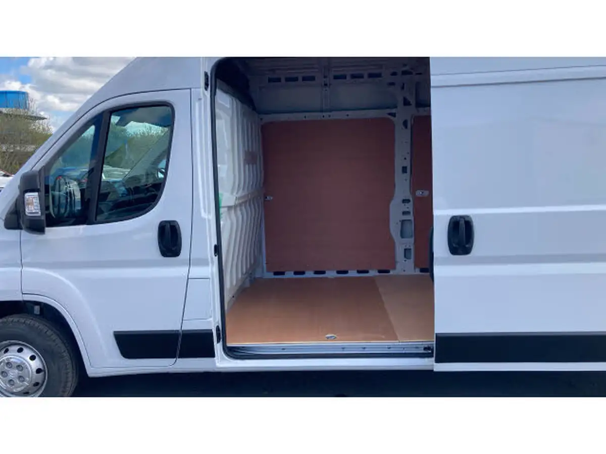 2023-citroen-relay-22bluehdi-35-l3h2-enterprise-edition-panel-big-27
