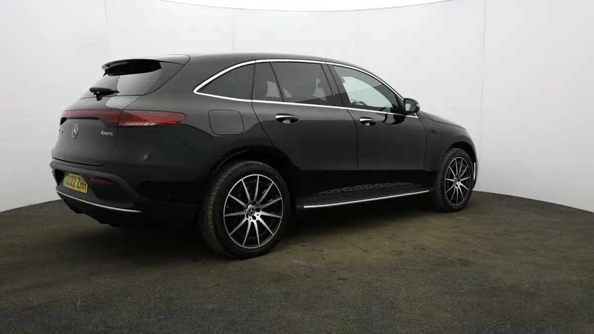 2022-mercedes-benz-eqc-e-eqc-400-amg-line-big-52