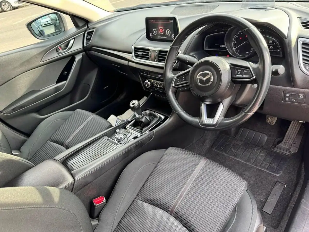 2017-mazda-mazda3-20-sport-nav-120ps-hatchback-5d-big-27