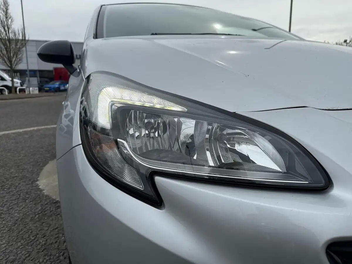 2019-vauxhall-corsa-14i-sri-vx-line-nav-black-90ps-5d-big-20