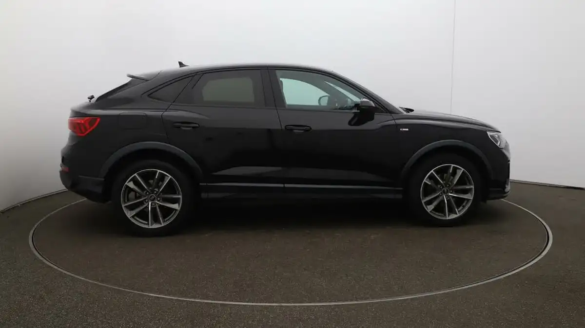 2022-audi-q3-15-35-tfsi-black-edition-cod-sportback-s-tronic-big-44
