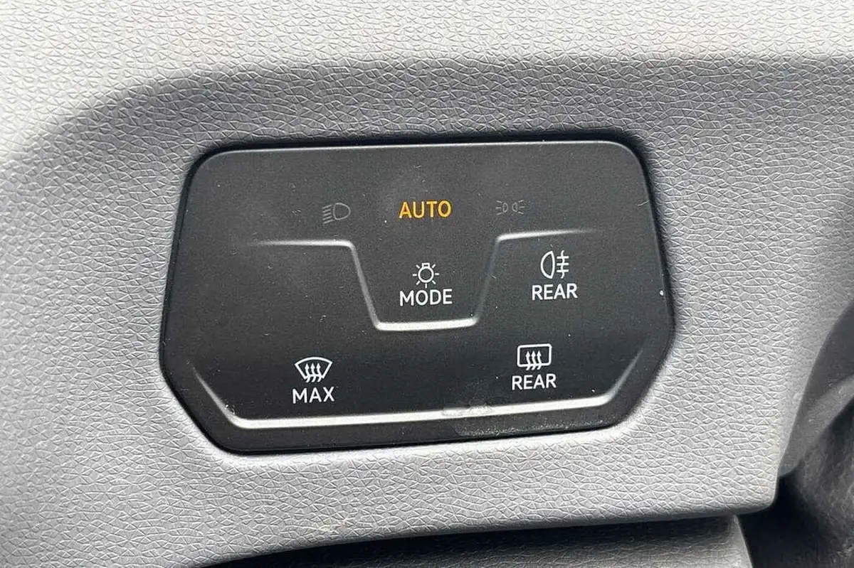 2021-volkswagen-id3-e-life-204ps-58kwh-pro-performance-big-23
