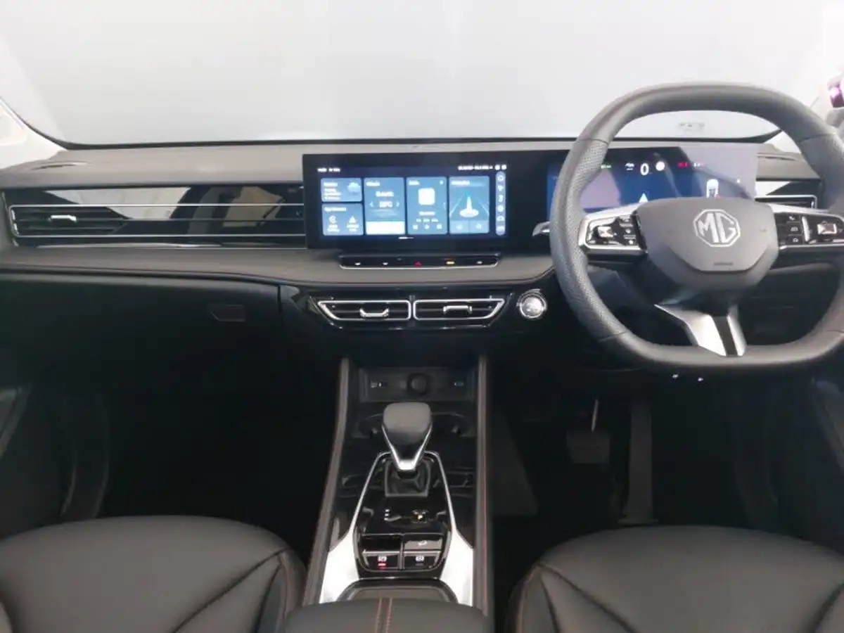 2024-mg-hs-15t-gdi-trophy-273ps-plug-in-hybrid-1496cc-auto-big-2