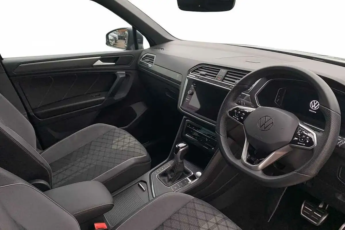 2023-volkswagen-tiguan-15-tsi-r-line-edition-big-5