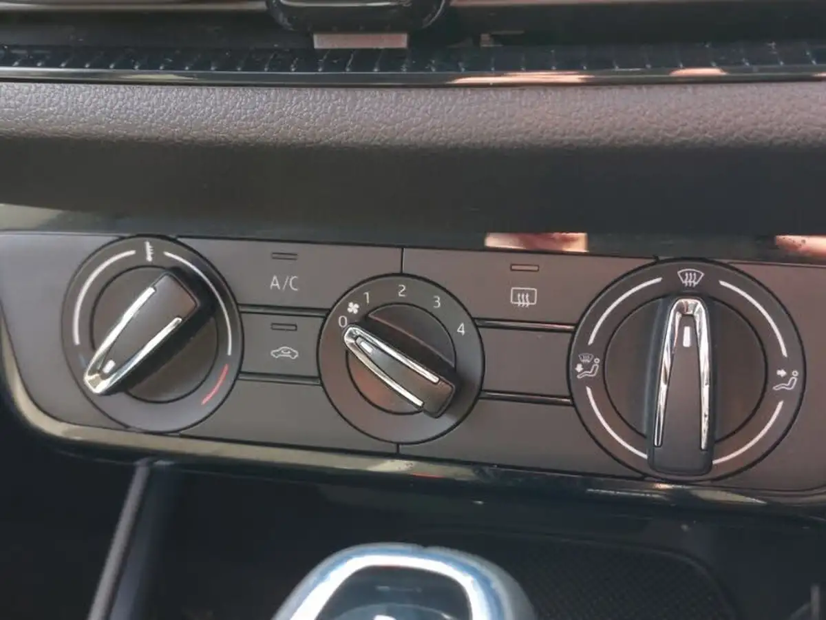 2024-skoda-fabia-10-tsi-se-comfort-116ps-dsg-big-12