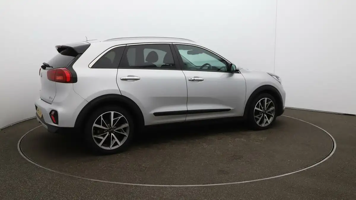 2021-kia-niro-16-gdi-4-132kwh-big-46
