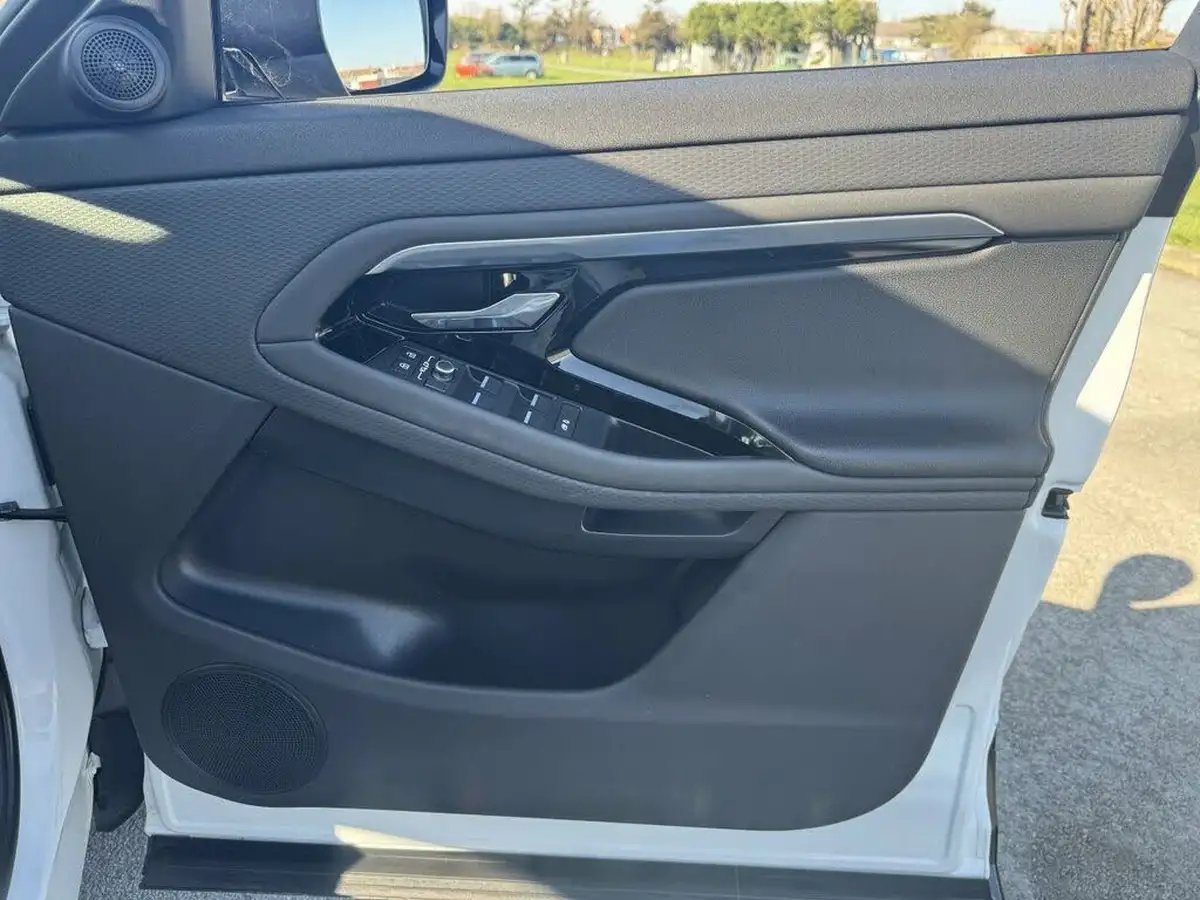 2021-land-rover-range-rover-evoque-20-d165-s-big-40