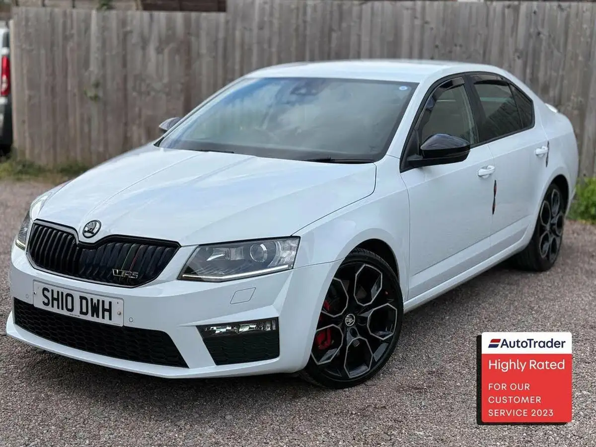 2016-skoda-octavia-20-tsi-vrs-230-hatchback-dsg-big-0