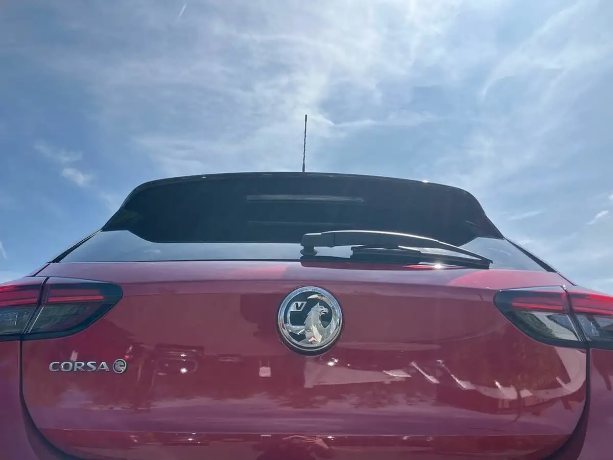 2022-vauxhall-corsa-e-elite-premium-big-32