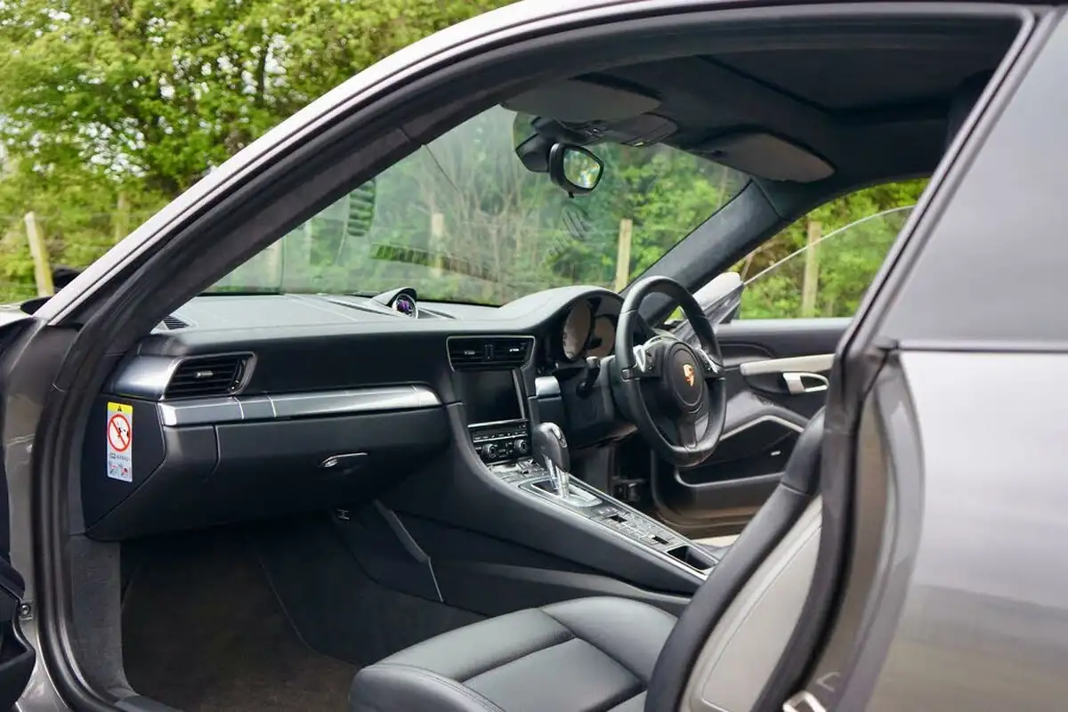 2012-porsche-911-38-carrera-s-400bhp-coupe-pdk-big-19