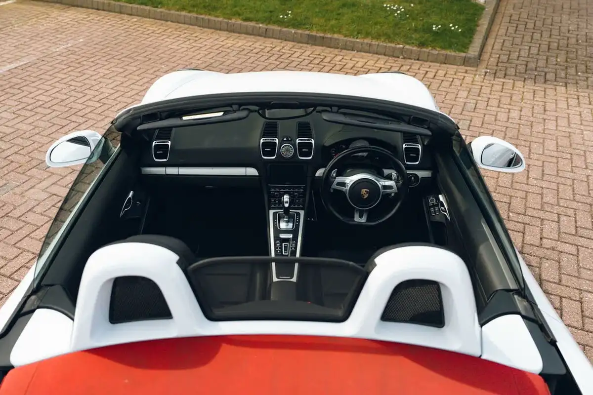 2015-porsche-boxster-s-34-pdk-big-10