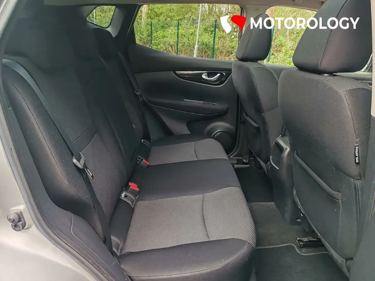 2016-nissan-qashqai-15dci-n-connecta-big-21