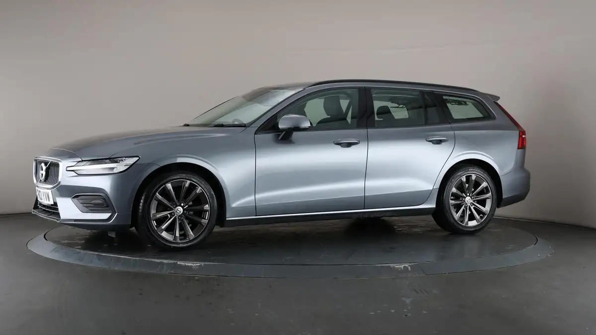 2021-volvo-v60-20-b3-momentum-160bhp-big-35