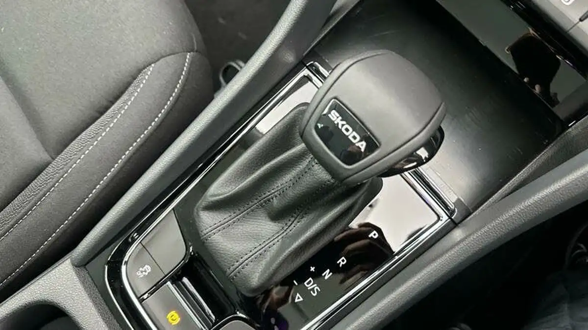 2024-skoda-karoq-15-tsi-se-l-dsg-big-11