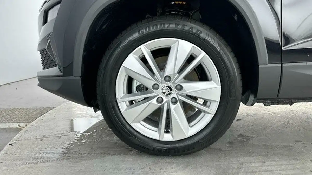 2024-skoda-karoq-15-tsi-se-l-dsg-big-35
