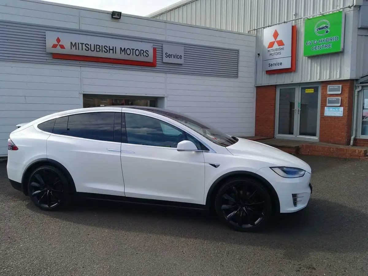 2018-tesla-model-x-e-75d-big-0