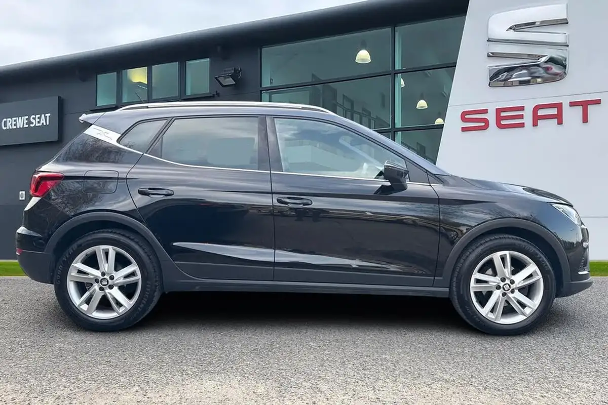 2021-seat-arona-10-tsi-fr-110ps-big-2
