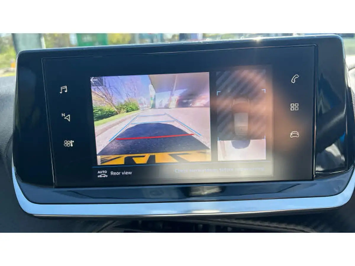 2021-peugeot-208-12-puretech-allure-premium-100bhp-big-24