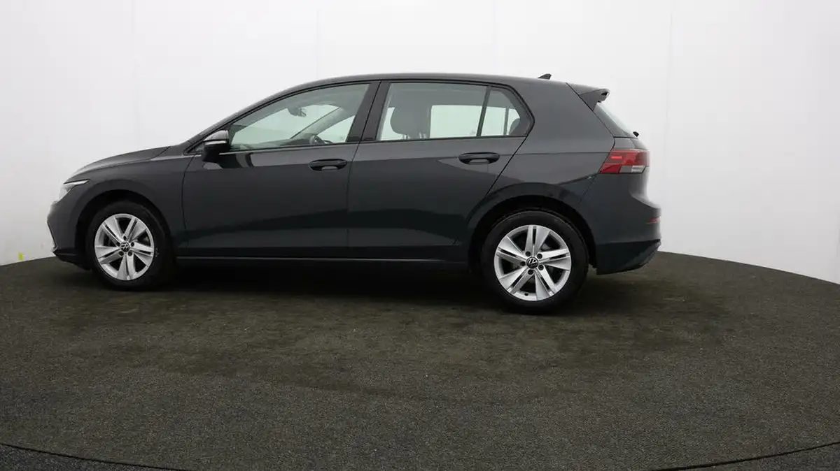 2021-volkswagen-golf-20tdi-life-hatchback-big-62