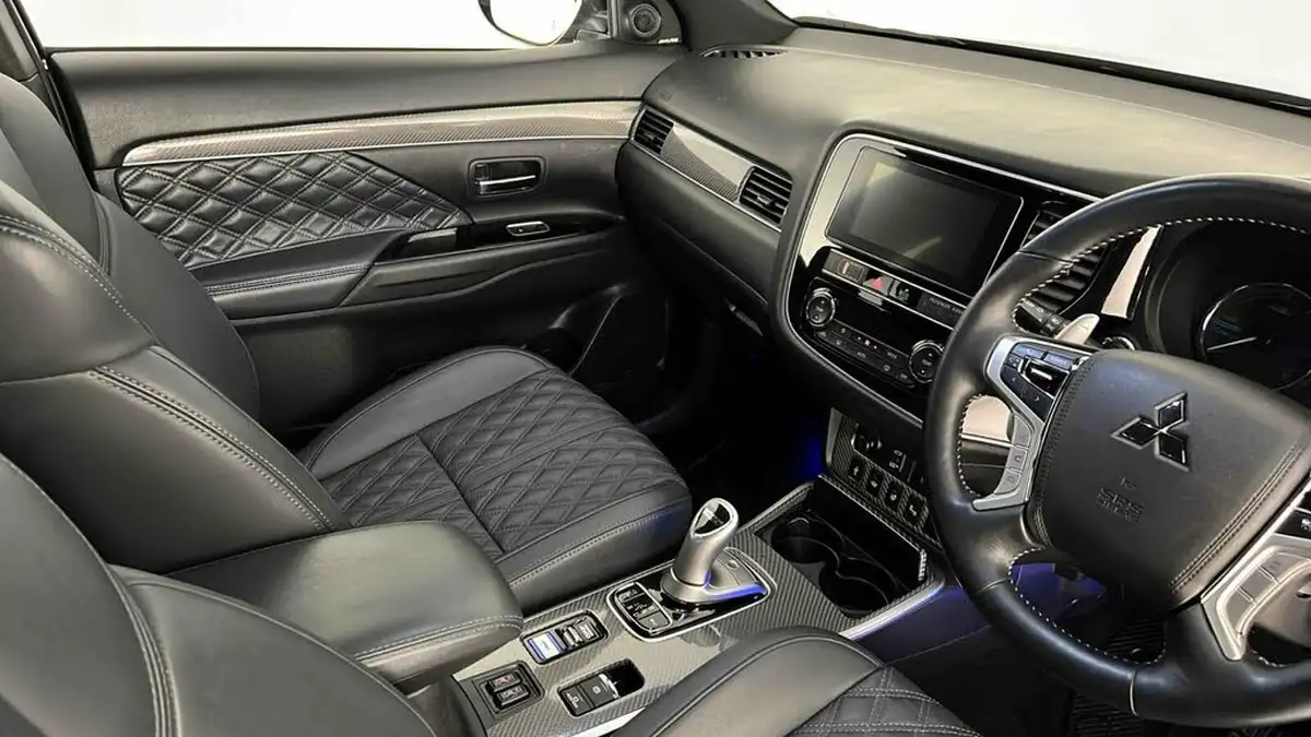 2019-mitsubishi-outlander-24-5hs-phev-big-34