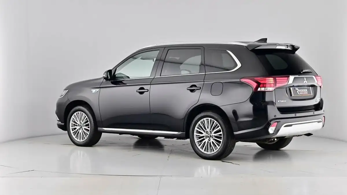2019-mitsubishi-outlander-24-5hs-phev-big-62