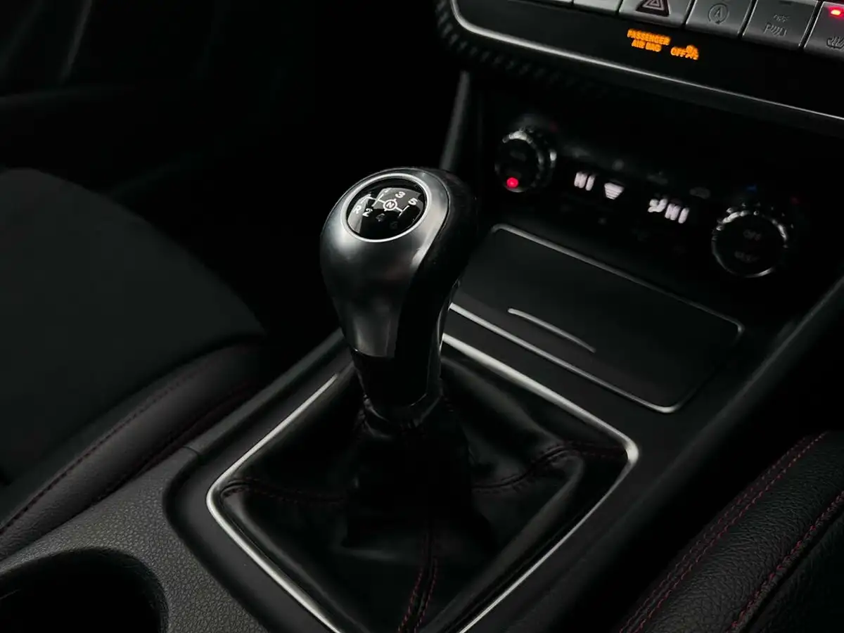 2016-mercedes-benz-a-class-21d-a200d-amg-line-136ps-premiumss-big-30