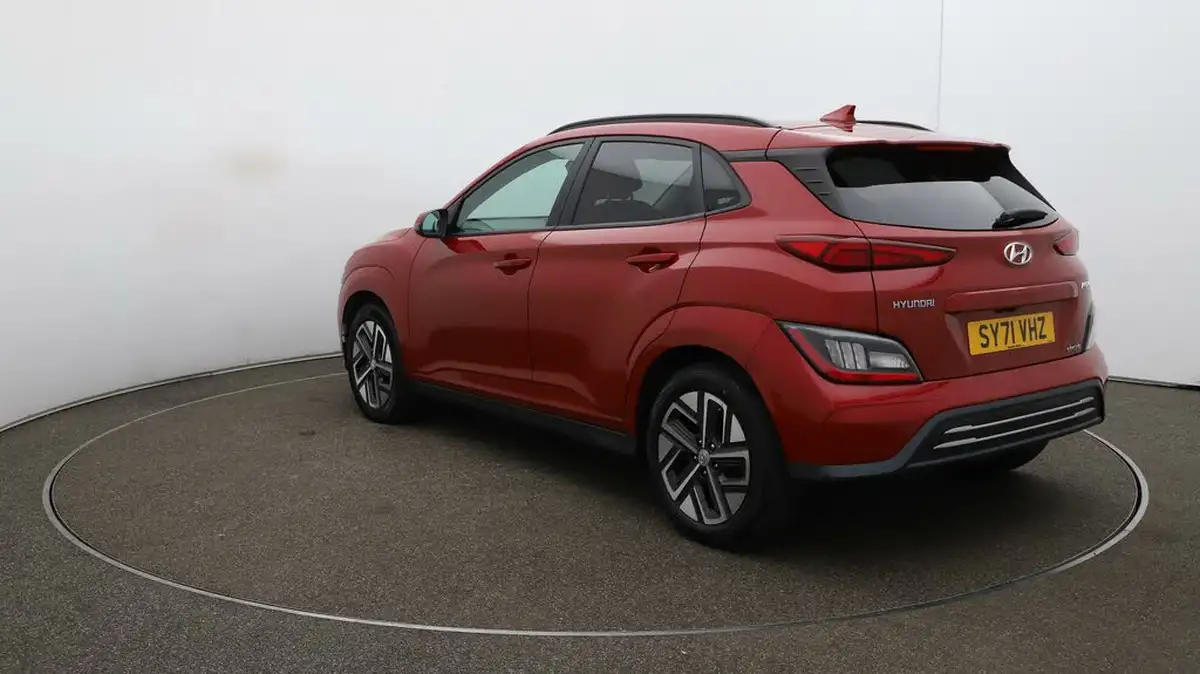 2021-hyundai-kona-e-ultimate-big-55