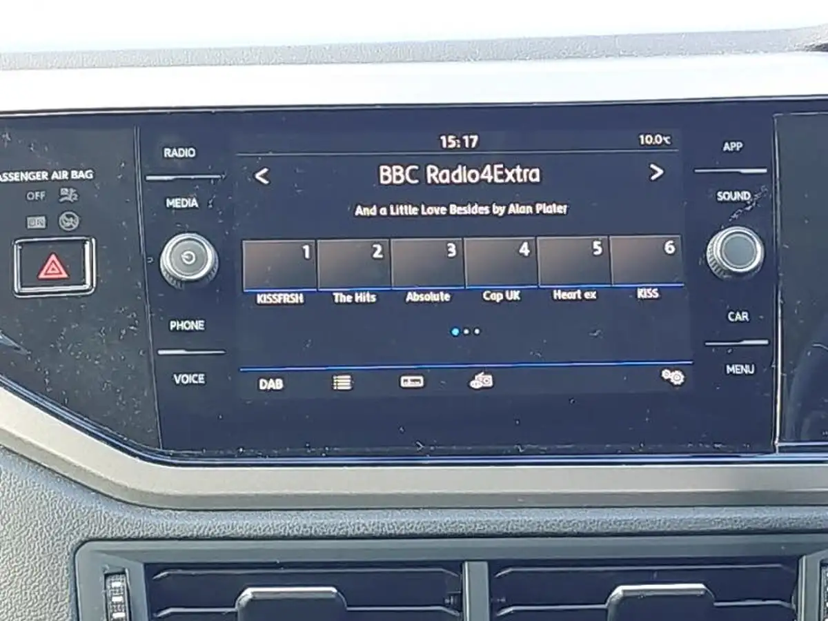 2018-volkswagen-polo-10-tsi-se-big-6