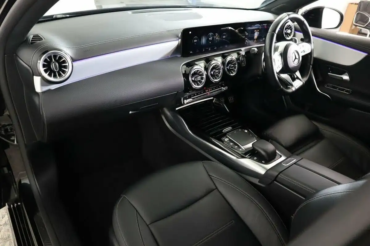 2022-mercedes-benz-a-class-20-a35-amg-executive-edition-hatchback-5d-big-10