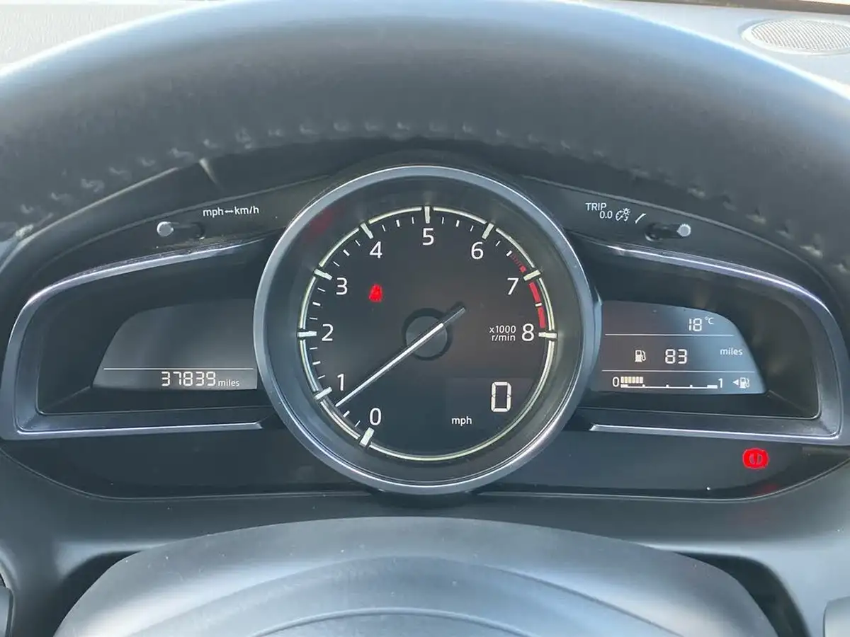2021-mazda-mazda2-15-skyactiv-g-gt-sport-nav-light-stone-big-13
