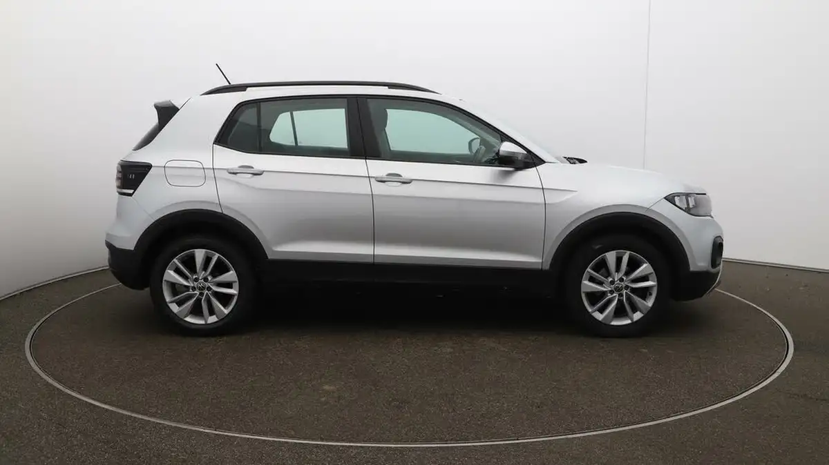 2021-volkswagen-t-cross-10-tsi-se-115ps-big-40