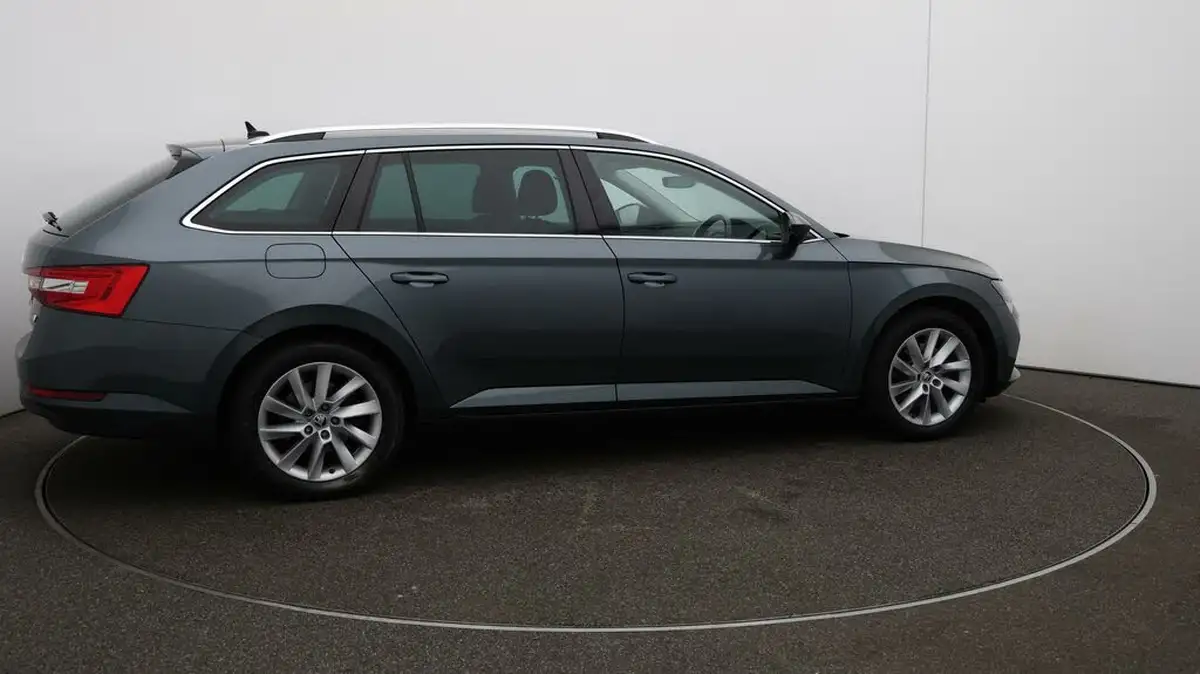 2021-skoda-superb-14-tsi-se-technology-156ps-estate-big-43