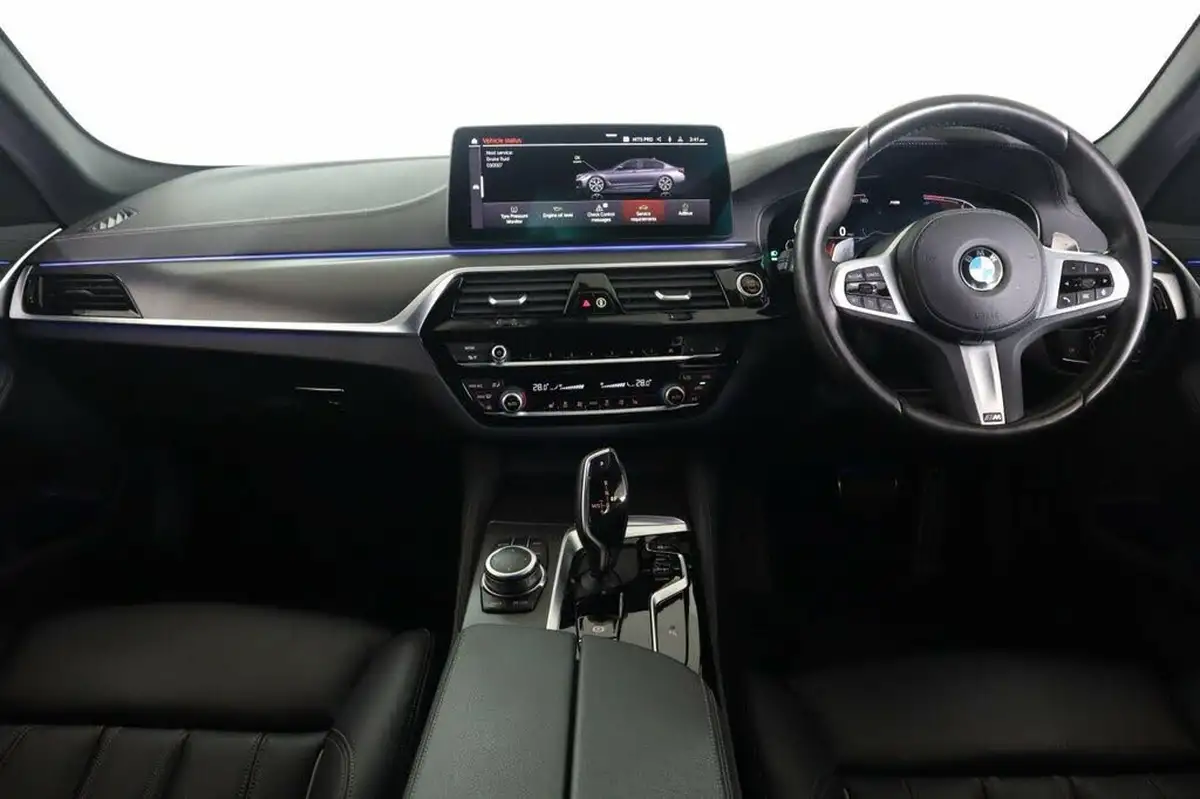 2022-bmw-5-series-20td-520d-m-sport-mht-saloon-4d-big-9