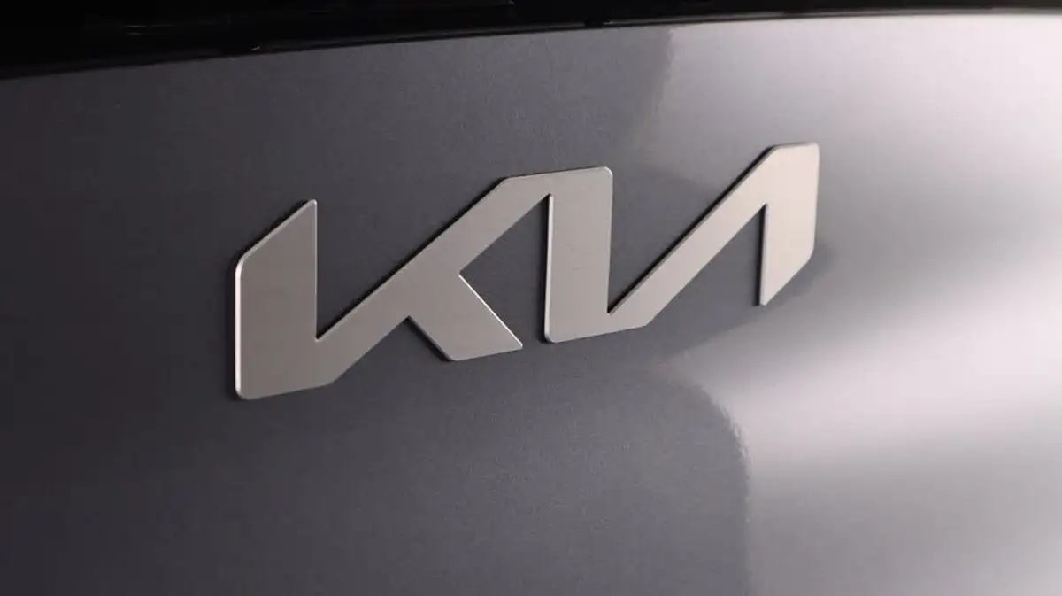 2022-kia-sportage-16-t-gdi-gt-line-226bhp-hev-1598cc-auto-big-18