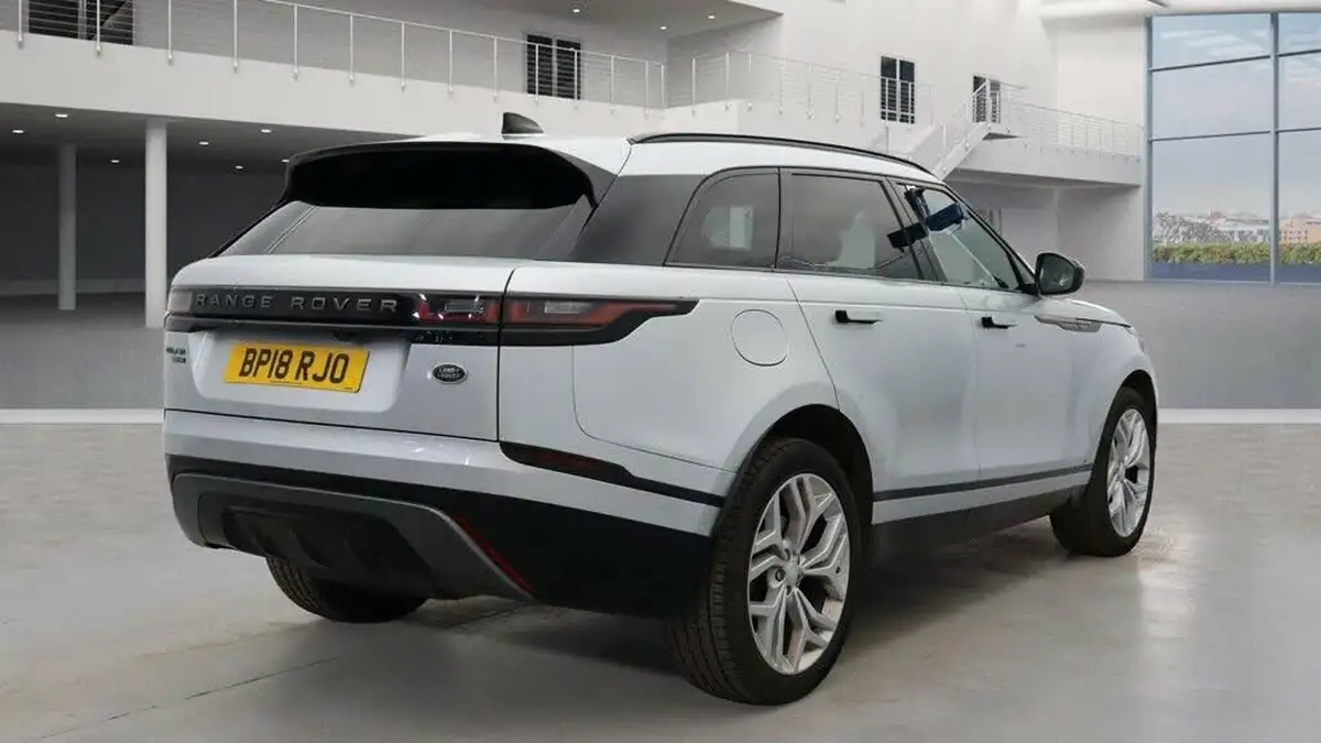2018-land-rover-range-rover-velar-20-d240-r-dynamic-se-ss-big-7