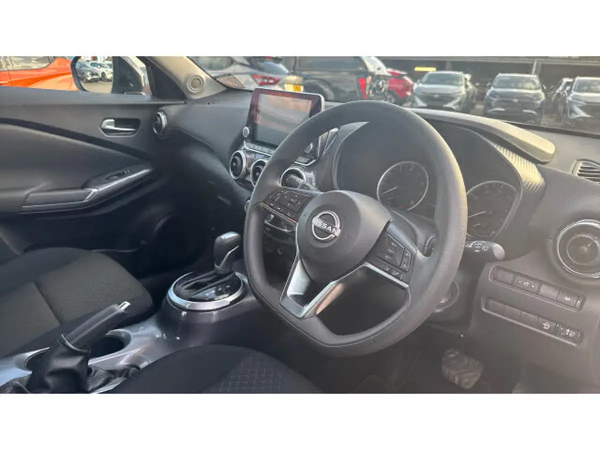 2023-nissan-juke-10-dig-t-acenta-dct-big-10