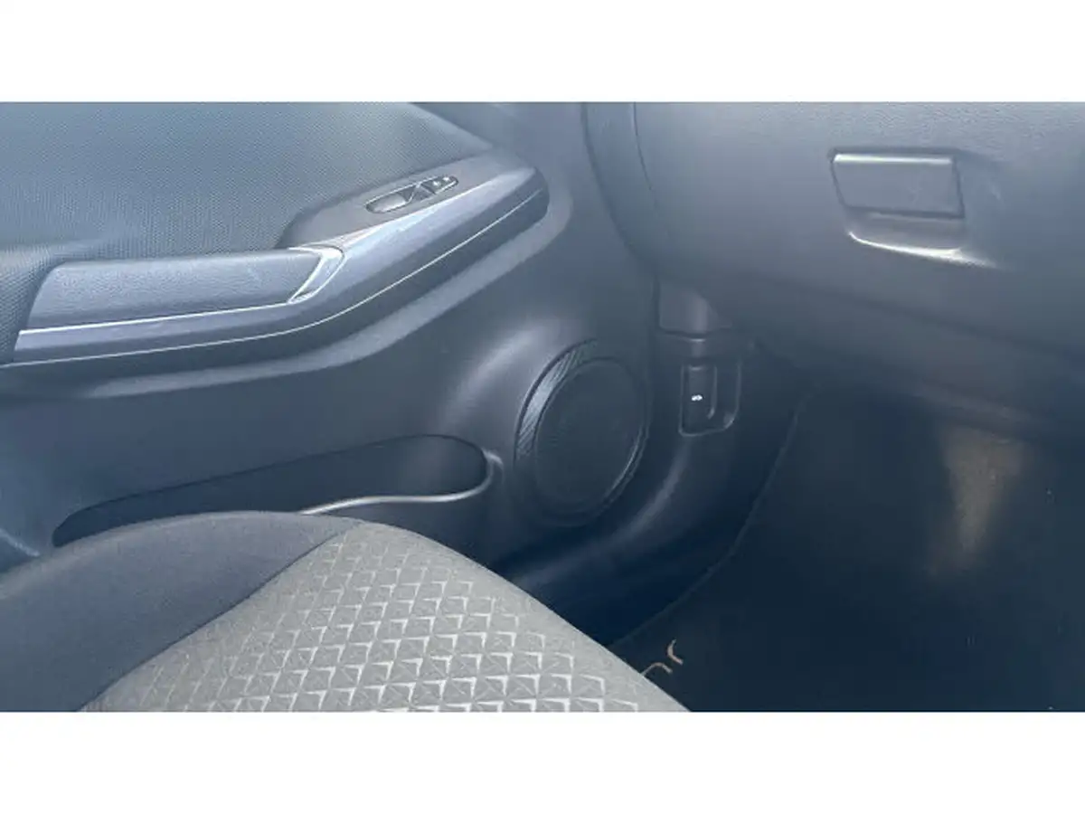2023-nissan-juke-10-dig-t-acenta-dct-big-34