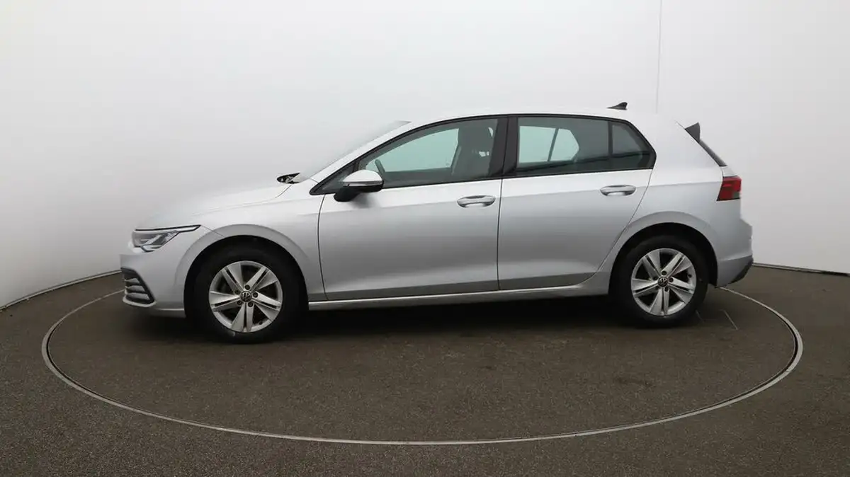 2022-volkswagen-golf-15-tsi-life-150ps-hatchback-big-56