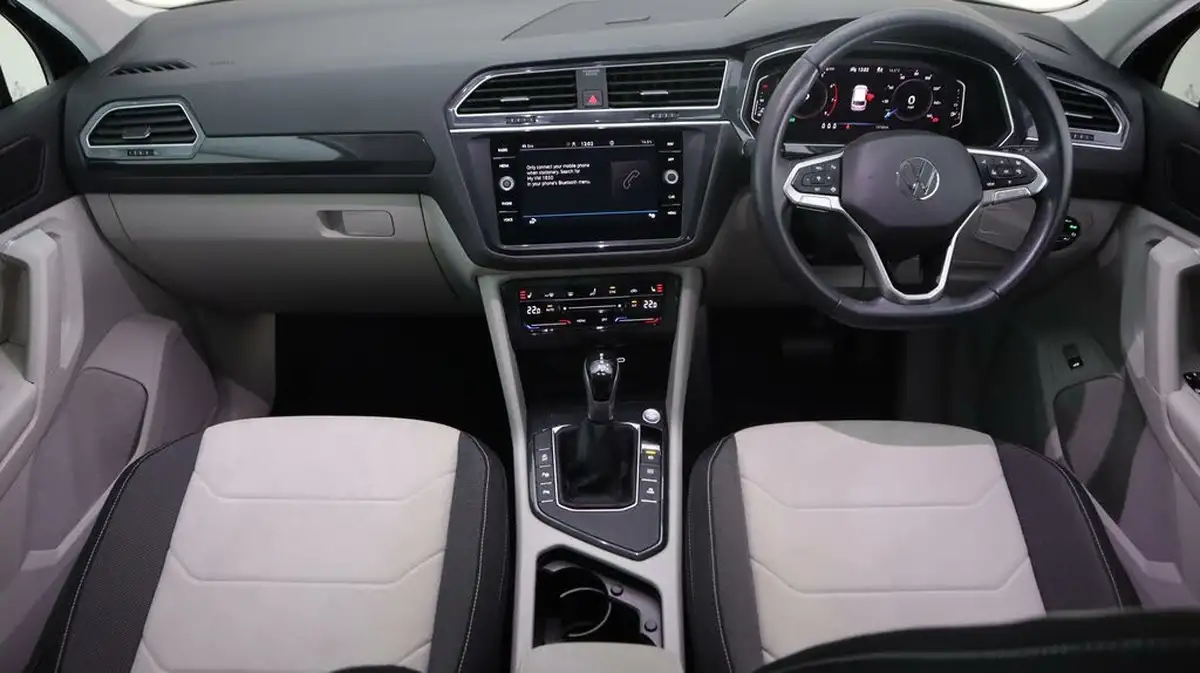 2021-volkswagen-tiguan-15-tsi-elegance-big-12
