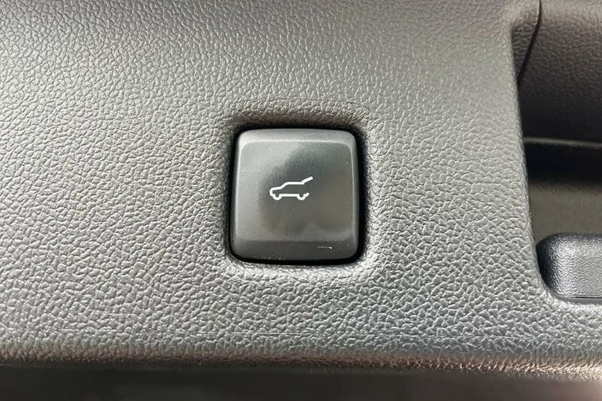 2023-ford-kuga-25t-st-line-x-edition-225ps-phev-big-23