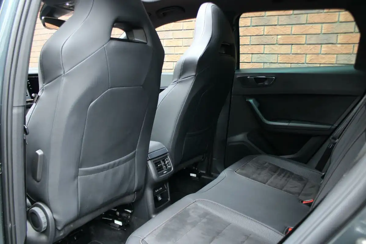 2019-seat-cupra-ateca-20-tsi-comfort-sound-pack-big-24